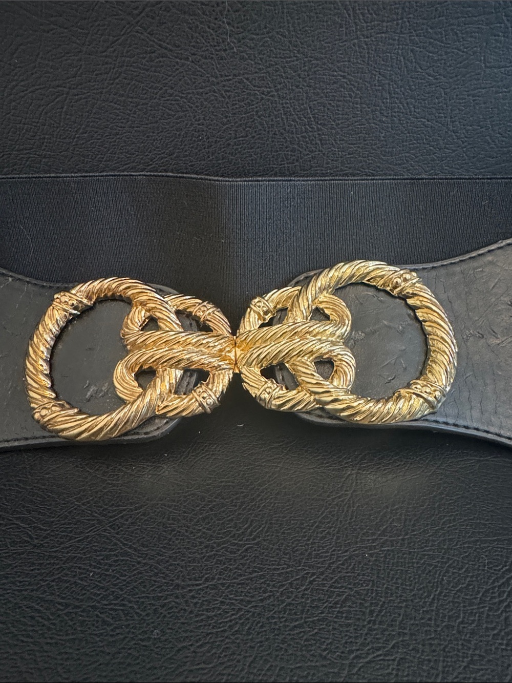 Vtg Tre Vero Elastic Waist Cinch Belt Textued Gold Tone Interlocking Buckle
